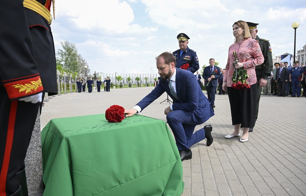В Твери открыли стелы выпускников Тверского суворовского училища Василия Марзоева и Павла Ендовицкого