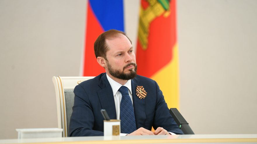 КОРОЛЕВ