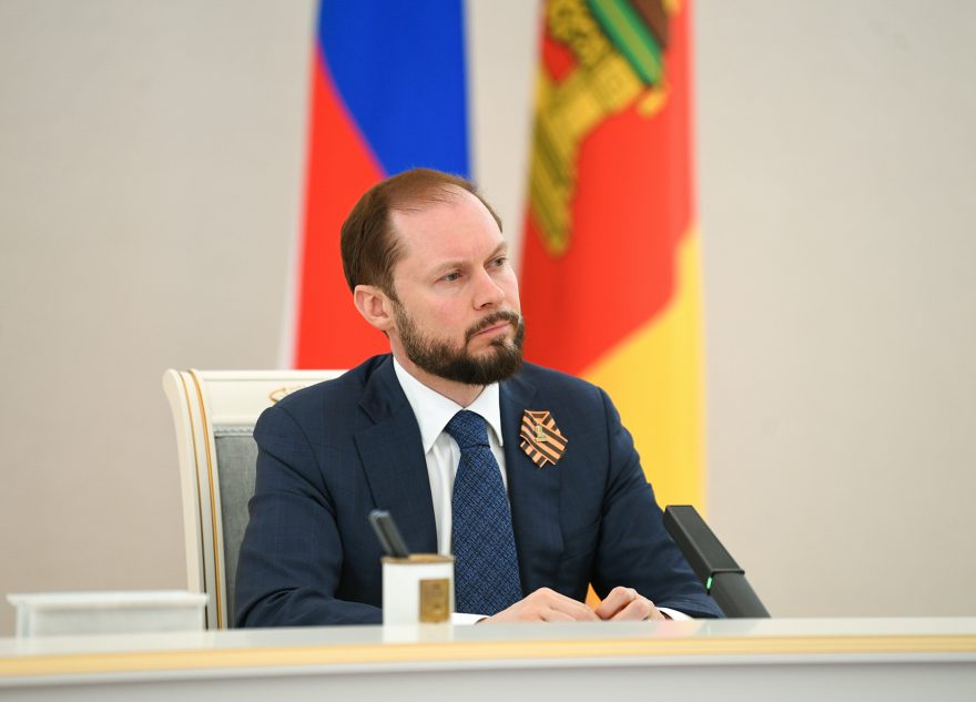 КОРОЛЕВ