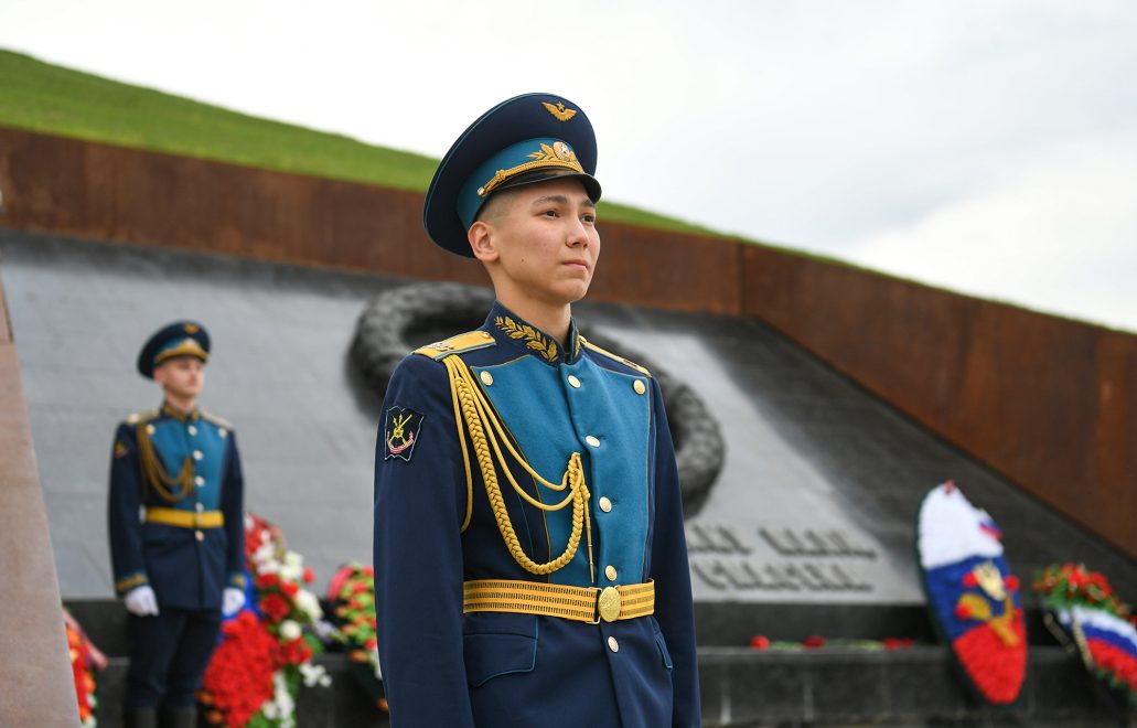 солдат