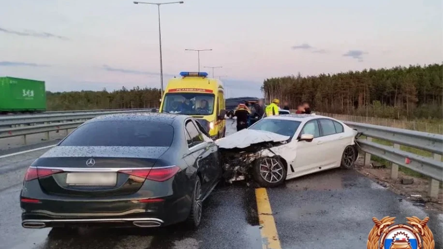 В Торжокском округе столкнулись 5 автомобьилей