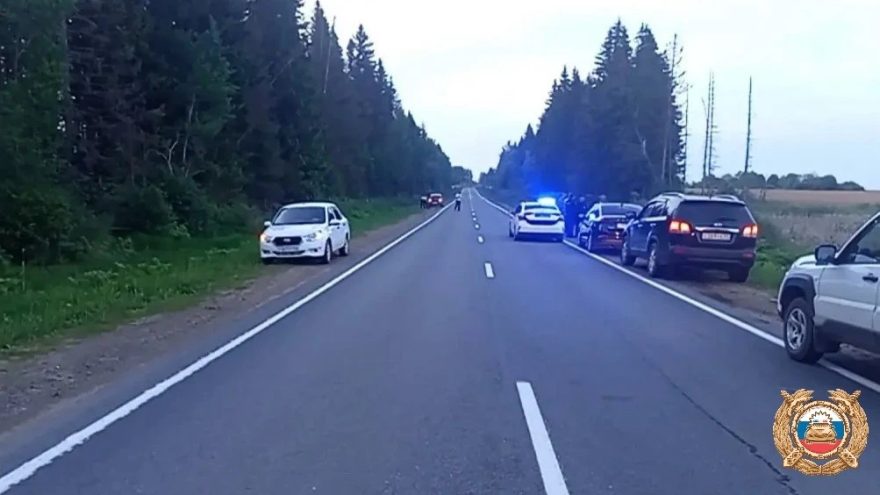 В Бежецком округе ребенок вылетел из автомобиля