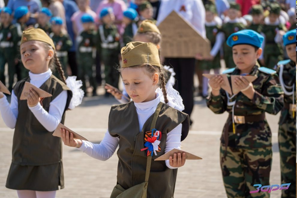 парад малышковых войск (2)