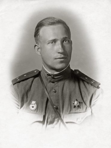 Павел Николаевич Изотов 1945