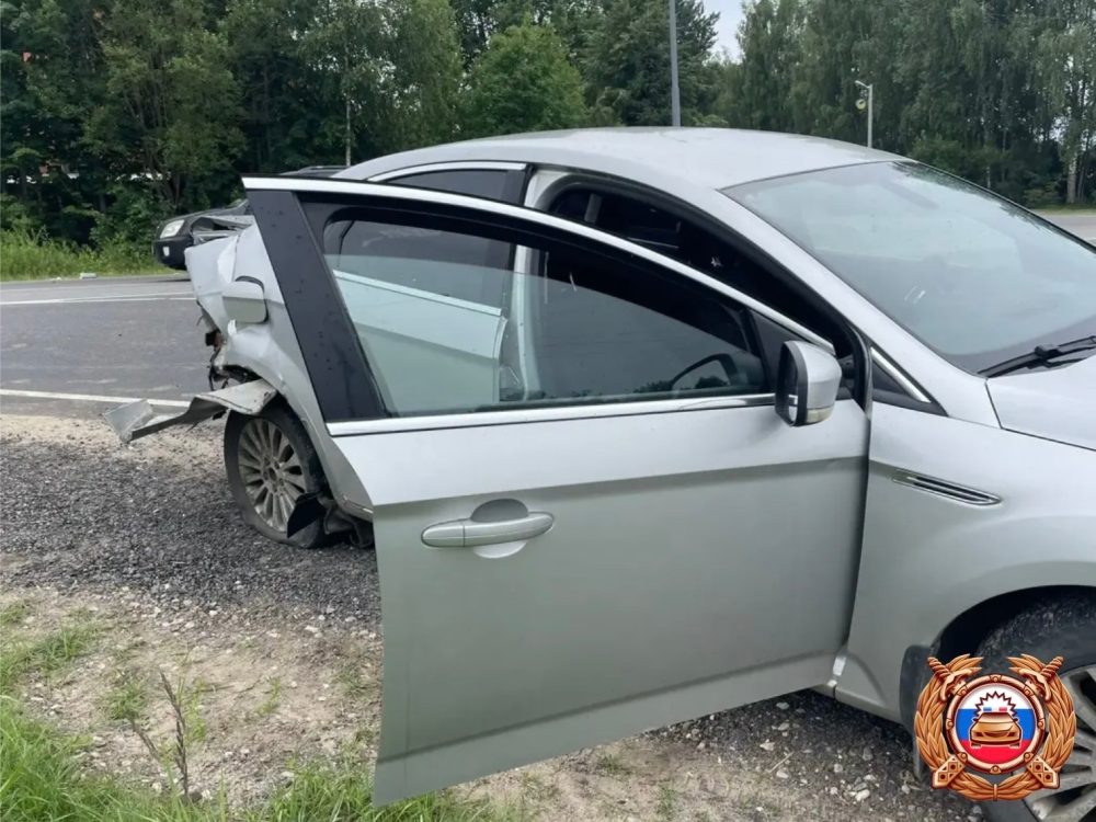 В Конаковском округе столкнулись два автомобиля