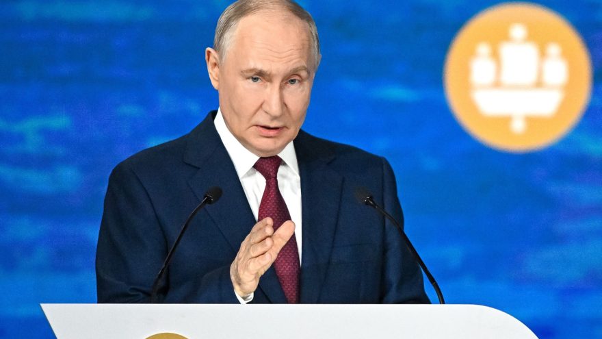Путин на ПМЭФ