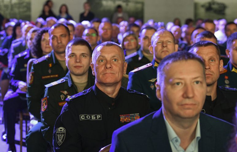 обращение королева стрыгина бредихин2