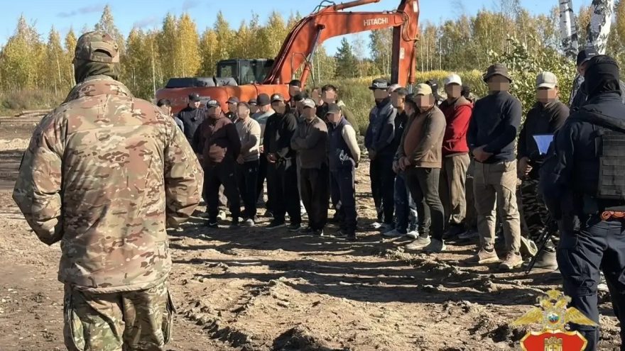 В Конаковском округе полиция проверила иностранцев