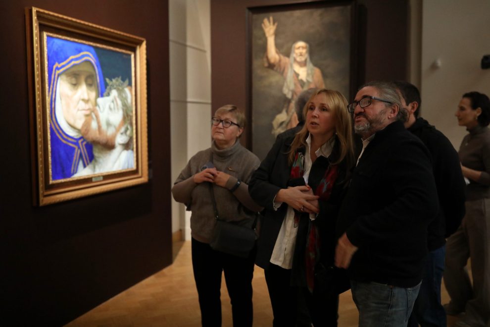 выставка к столетию Гелия Коржева