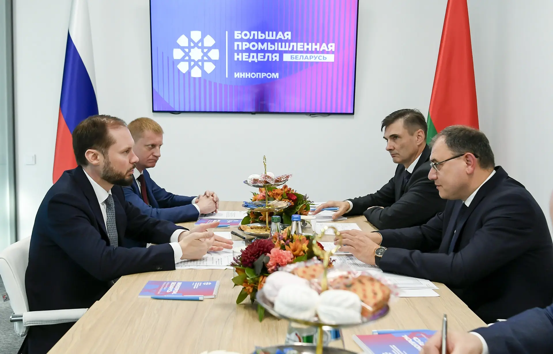 Фото: канал Макс главы региона Виталия Королева